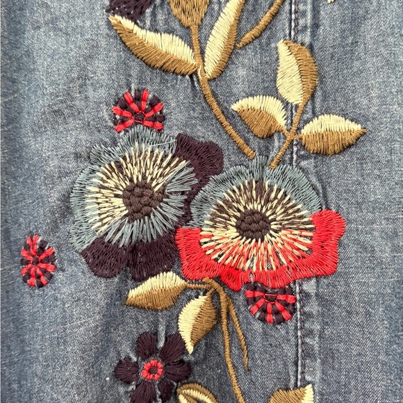 Women's XL‎ Embroidered Flower Denim Snap Button Up English Country Side Garden - Picture 8 of 13